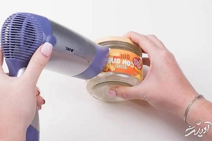 پاک کردن برچسب از روی شیشه